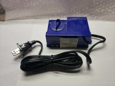 Blue Life-Like Model Train Hobby Transformer 583405 7VA Max Output USED TESTED - Image 1 of 4