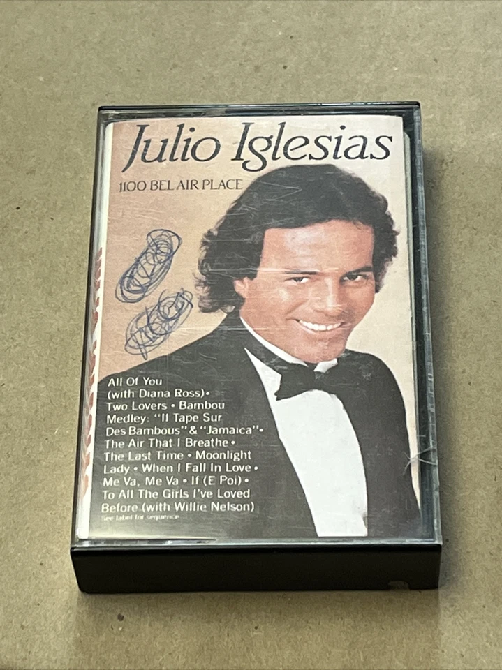 Julio Iglesias: 1100 Bel Air Place (Cassette, 1984) Foto 1 de 3