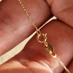 Cadena de collar de oro fino retorcido Príncipe de Gales de 9 quilates - 16 pulgadas - 0,8 mm - Imagen 1 de 15
