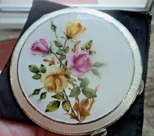 Superb Sterling Silver & Enamel Rose / Roses Compact 1938 Henry Clifford Davies - Picture 1 of 11
