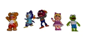 Disney Jr Muppet Bebés Sala de Juegos Lote de 5 Set 2.5" Figuras Juguetes Kermit Piggy - Imagen 1 de 7