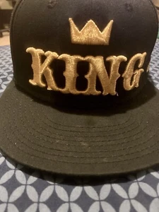 King Snapback, schwarz & gold, gebraucht, guter Zustand!  - Bild 1 von 6
