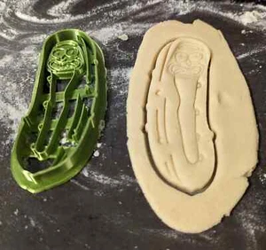Pickle Rick Cookie Cutter Rick and Morty - Foto 1 di 2