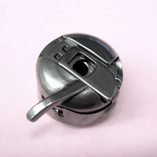 Bobbin чехол #43725 для Singer 269 класса, 269 Вт бар Tacker швейная машина - Изображение 1 из 1