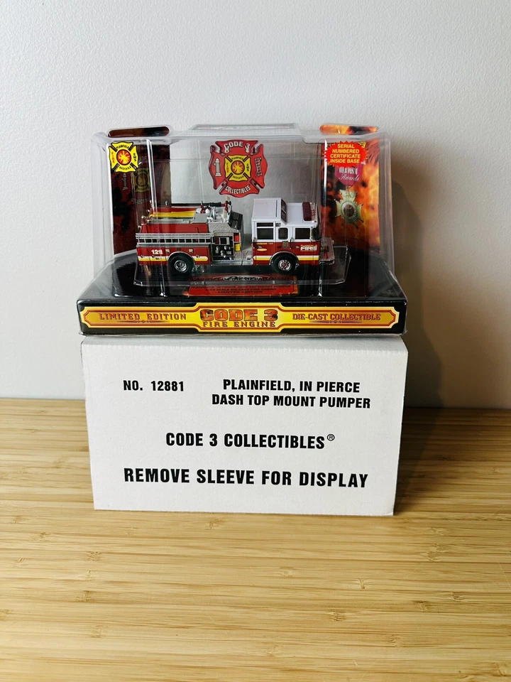 CODE 3 PLAINFIELD PIERCE DASH TOP MOUNT PUMPER FIRE 1:64 LIMITED EDITION 12881 - Image 1 of 1