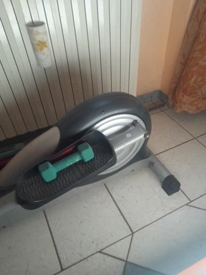 Toorx ERX-65 Ellittica con Volano Posteriore - Nera - Immagine 1 di 4