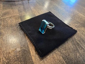 Anillo grande de piedras preciosas de oro de 14K con diamantes - Imagen 1 de 8