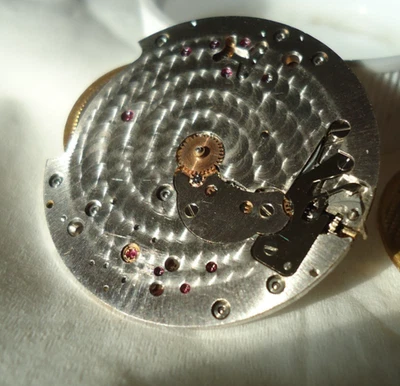 Piaget 12P1 Automatic Micro Rotor 24 gold 30jewels Movement   NOT working - Image 1 of 4