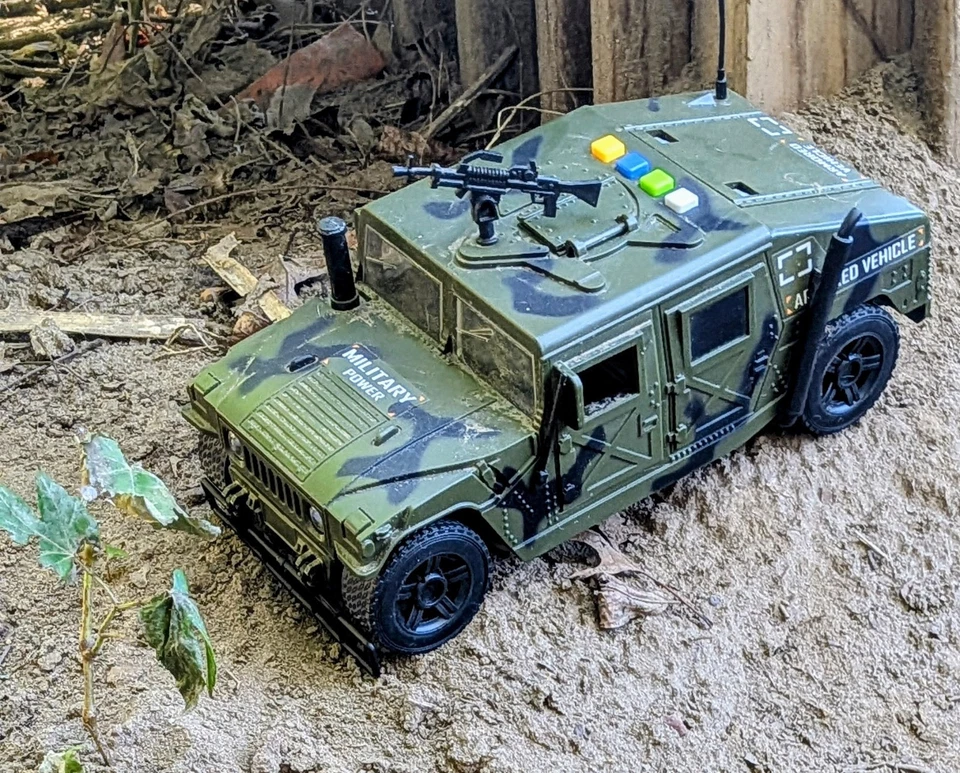 Humvee modelo militar Foto 1 de 4