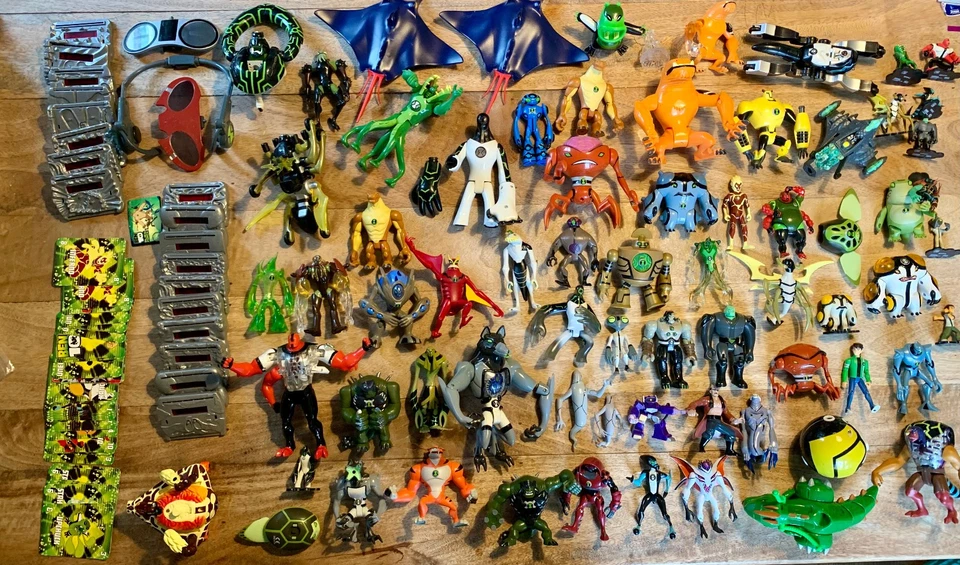 Ben 10 Figuren Sammlung Omnitrix, Aliens, Fahrzeuge, Karten – Konvolut, Sammlung - Bild 1 von 4