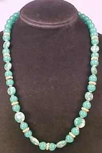 Art Glass Necklace Green Gold White Mottled Beads Goldtone Fittings Pretty - Picture 1 of 5