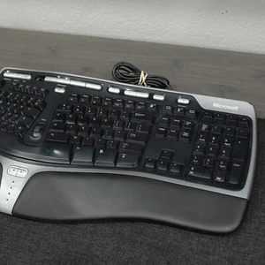 Microsoft Natural Ergonomic Keyboard 4000 v1.0 KU-0462 USB | Tested | Read - Picture 1 of 6