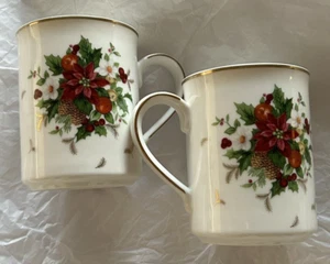 Mikasa "Holiday Delight" Set of 2 Flat Mugs ~ Gold Trim ~ Mint Cond - Picture 1 of 4