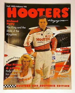 Vintage Hooters 500 Nascar Magazin Alan Kulwicki mit STP R Petty 43 Postkarte & Flyer - Bild 1 von 12