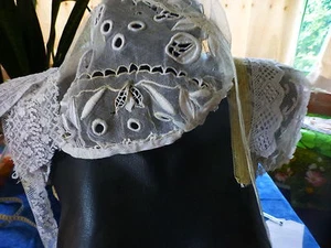 19. Jh. Die antike Mütze und Spitzenlot 19. Jh. - Bild 1 von 7