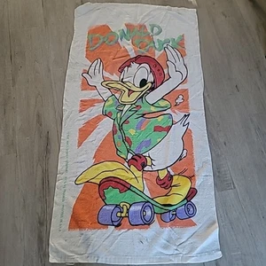 Asciugamano da spiaggia vintage anni 90 Franco Disney Paperino Skateboard 54 x 27 - Foto 1 di 4