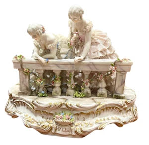 Figura muñeca de encaje y porcelana MEISSEN by Luigi Fabris W 11,2 x D 9,4 x H 9 pulgadas - Imagen 1 de 8