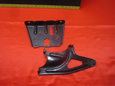 1960 雪佛兰 IMPALA BELAIR BISCAYNE HOOD LATCH 支持带格栅支架 — 第 1/4 张图片