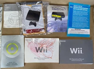 Lot of Assorted Video Game Manuals Inserts Cover Art Prints - Authentic OEM - Picture 1 of 5