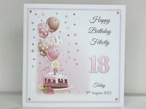 Tarjeta de cumpleaños grande para mujeres/niñas personalizada con cualquier nombre y edad - Imagen 1 de 2