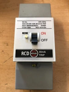 3FH Auslöseschalter 440 Volt 40 Am. NSN: 5925-99-549-1608. Ex MOD - Bild 1 von 6