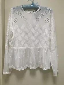 johnny was crew neck beautiful embroidered white blouse top relaxed fit size s - Picture 1 of 8