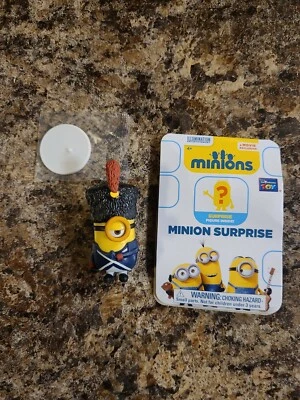 Minifigura sorpresa bolsa ciega Vive Le Minion exclusiva de MINIONS  Foto 1 de 4