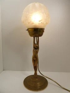 ART DECO BRASS DIANA NAKED LADY STATUE LAMP EMBOSSED ROSES GLASS LIGHTSHADE - Picture 1 of 12