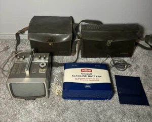 Televisore Singer vintage - modello TV6U made in Japan batteria e custodia - Foto 1 di 15