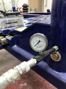 Auto Body Frame Machine Tower Gauge 10,000 PSI with Tower attachment - Picture 1 of 7