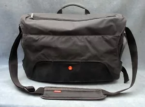 MANFROTTO BEFREE MESSENGER GREY PHOTO BAG - Picture 1 of 5