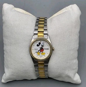 Orologio VINTAGE Seiko Walt Disney Topolino Braccia Rotanti Giorno/Data 24mm  - Foto 1 di 8