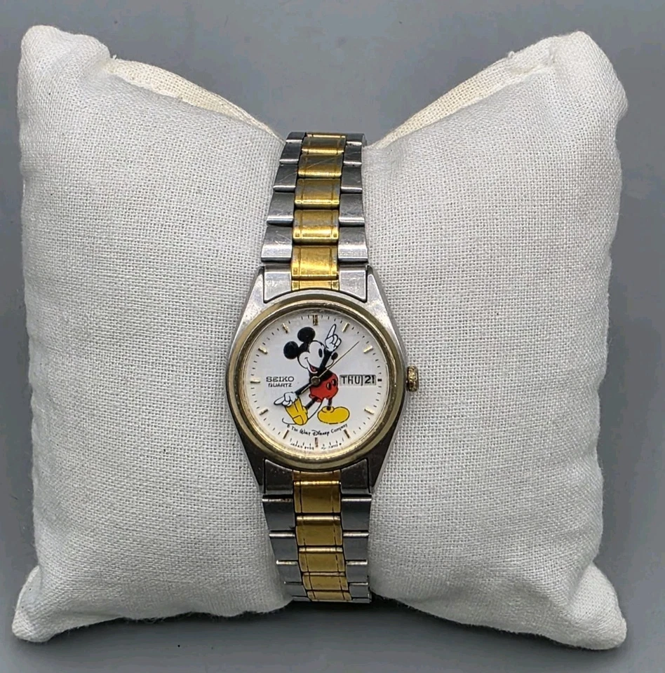 Reloj De Colección Seiko Walt Disney Mickey Mouse Brazos Giratorios Día/Fecha 24mm  Foto 1 de 4