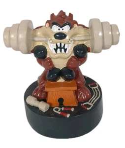 Estatuilla 1995 Taz Looney Tunes 4,5" Looney Tunes Diablo de Tasmania levantamiento de pesas - Imagen 1 de 7