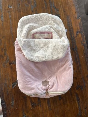 Bolsa de banderín JJ Cole Bundle Me forrada de lana rosa para bebé, para cochecito o asiento de coche Foto 1 de 4