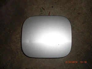 94-01 Acura integra silver gas door lid 95 96 97 98 99 00 - Imagen 1 de 2
