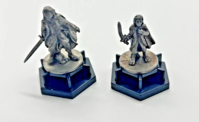 De colección Señor de los Anillos, Trivial Pursuit Peltre Aragorn y Frodo. Tolkein. Foto 1 de 4