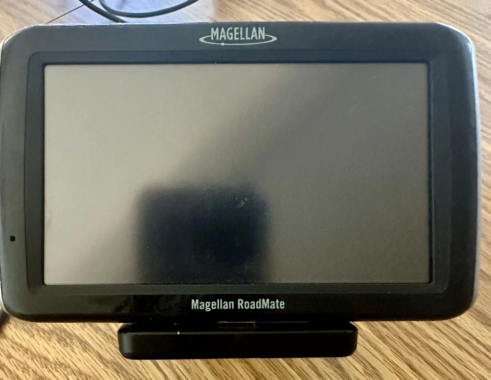 Magellan Roadmate 3120-MU 4.7 Inch Touch Screen GPS Navigation Works! - Image 1 of 4