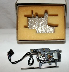 Teac 17966903-00 Floppy Disk Drive Read/Write Head Actuator Assembly NEW - Afbeelding 1 van 2