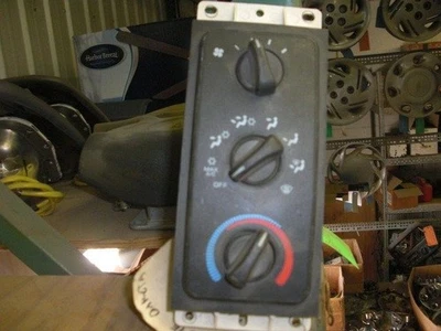 97 98 Dodge Dakota control de temperatura con aire acondicionado 19814 Foto 1 de 2