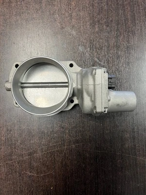 LS2 LS3 LS7 Corpo do Acelerador Lâmina Prata GM OEM GTO Camaro Corvette 90mm 12570790 - Imagem 1 de 4