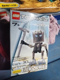 LEGO BIONICLE: Nuju (8544) New Factory Sealed NIB Mint Conditon Make Offer!
