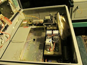 Adjustable Frequency 15 HP AC Drive Cutler-Hammer AF95AG0C015V13 - Picture 1 of 3