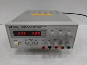 HP Agilent E3630A Triple Output DC Netzteil +- 20V/ 0,5A, 6V/ 2,5A - Bild 1 von 3