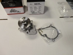 Gates 41162 Premium Engine Water Pump 2 pcs Nissan - Imagen 1 de 6