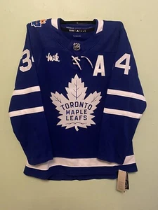 Auston Matthews Toronto Maple Leafs Jersey with Borje Salming patch 52 - Picture 1 of 3