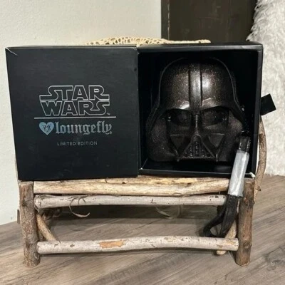Monedero/muñequera Loungefly Star Wars negro brillo Darth Vader -2015 le 600 Foto 1 de 4