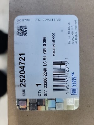 Genuine GM Engine Valve Cover 25204721, 12699256. Oem 1.5liter Equinox, Terrain  - Image 1 of 3