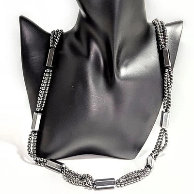 Colar vintage magnético hematita contas pretas fio triplo 28" - Imagem 1 de 4