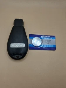 OEM 2013 - 2020 GQ4-53T Ram UNLOCKED 3 Button Pre-owned with New Battery - Picture 1 of 5